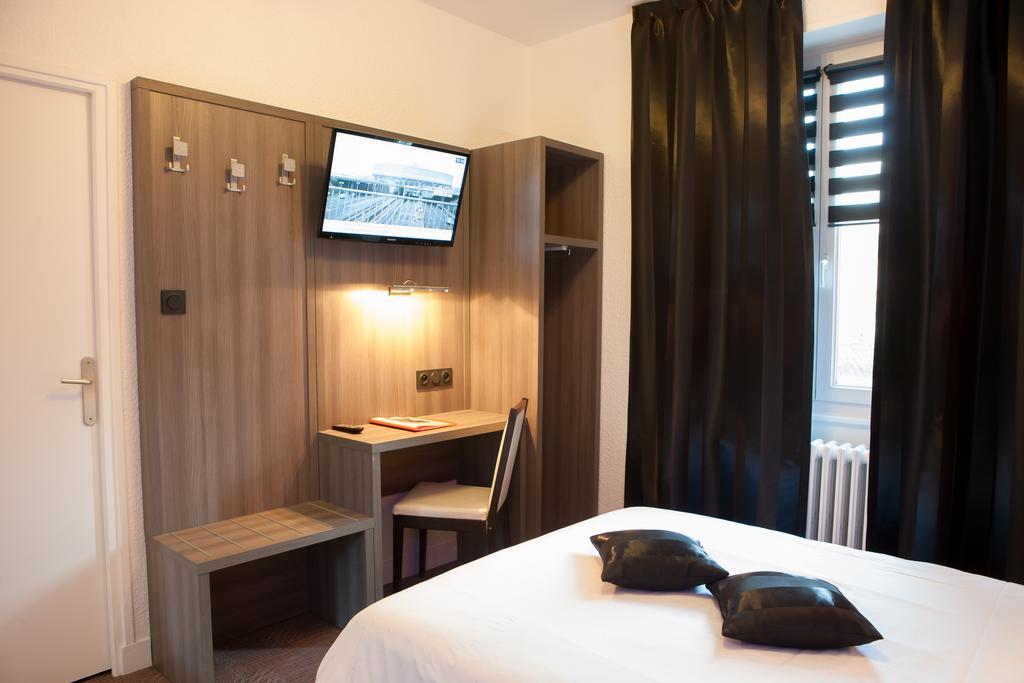 Le Beverl'Inn Flers  Exterior foto